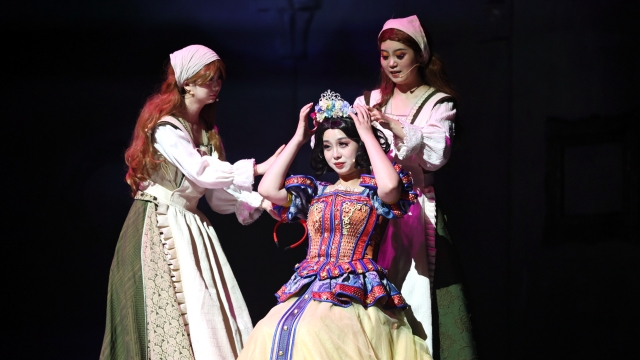 視頻 | 兒童舞臺劇《白雪公主和七個小矮人》上演